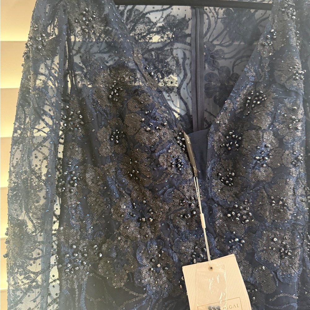 Elegant Navy Lace Dress - Picture 3 of 9
